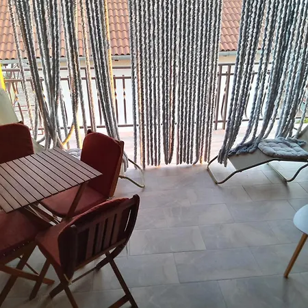 Lezerno Apartmán *